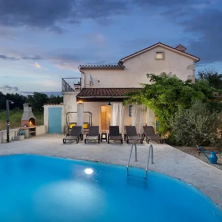 Stefanina, A Charming And Private Oasis Near Holiday home *