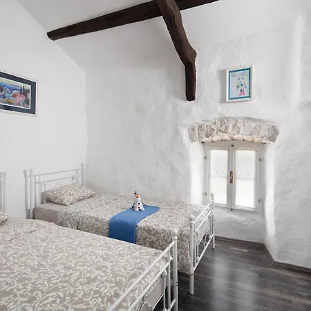 Stefanina, A Charming And Private Oasis Near Holiday home