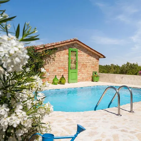 Stefanina, A Charming And Private Oasis Near *