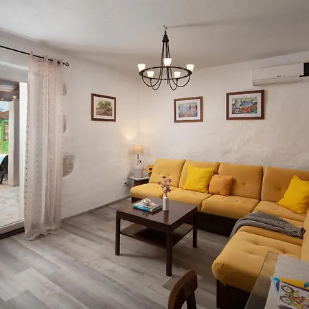 Holiday home Stefanina, A Charming And Private Oasis Near *